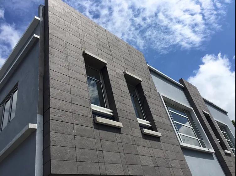 軟瓷在外墻翻新中的優(yōu)勢(shì)，對(duì)墻面有什么要求？